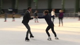 Paris la patinoire du Grand Palais ouvre ses portes pour Noël [upl. by Jenelle997]