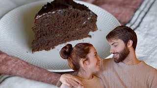 Simone mi prepara una TORTA SACHER buonissima  Veganuary [upl. by Kaine518]