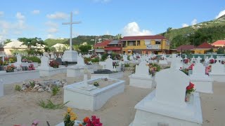 quotUne sépulture simplequot Ce que lon sait de linhumation de Johnny prévu à SaintBarthélemy [upl. by Leonid]