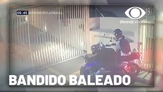 Tentativa de assalto ladrão é baleado por policial militar aposentado [upl. by Hands]