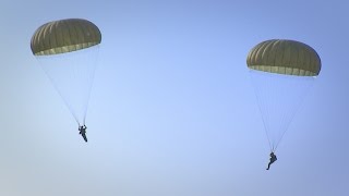 Fallschirmsprungdienst hautnah Der Automatiksprung  Bundeswehr [upl. by Kulseth594]