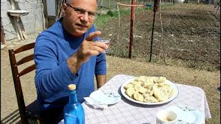 Khinkali  Georgian Dumplings How to eat khinkali Nice video from Georgian village [upl. by Donnell]