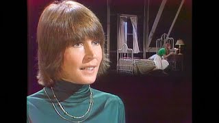 Helen Reddy  Angie Baby The Carol Burnett Show 1974  stereo [upl. by Yrot]