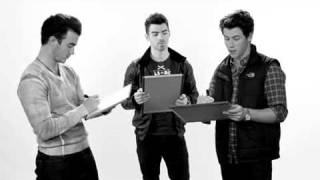 The Jonas Brothers Trivia Game [upl. by Lytsirhc958]