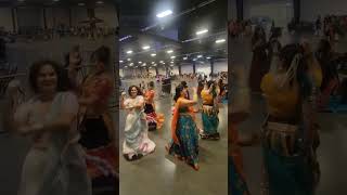 Gal Goto 😍 Trending Garba ❤️😍 navratri garba shorts dance [upl. by Boeschen78]