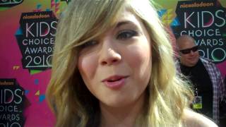 Jennette McCurdy at the 2010 Nickelodeon Kids Choice Awards [upl. by Olympe]