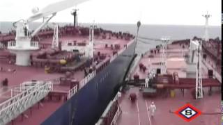 Introduction to Lightering safe Ship to Ship sts cargo transfer of oil LNG LPG and coal [upl. by Dedrick]