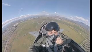 Parada militar desde el aire Así es subirse a los F5 de la FACh [upl. by Akamahs204]