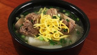 Beef short ribs soup Galbitang 갈비탕 [upl. by Bora]