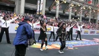 EriAm Sisters Performing at McDonalds Thanksgiving Parade in Chicago [upl. by Schwinn850]