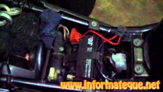 Prise 12v moto  fiche de recharge batterie [upl. by Aivekal977]