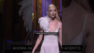 ANYA TAYLOR JOY EXPLICA SU ACENTO Y RAZA shorts [upl. by Nibor439]