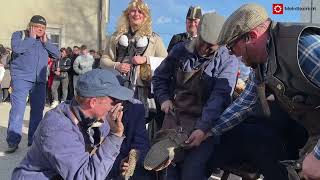 Milser Matschgererumzug lockte Besucher in Scharen an [upl. by Drexler]