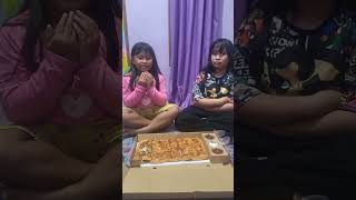 Makan Pizza Bareng Teman Teman  Doa Makan [upl. by Anitram]