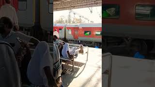 mathura train mathura train trainvideo mathuravrindavan viral trainjourneyvlog vloger [upl. by Zarah]