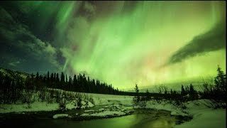 Des magnifiques aurores boréales observées en Islande [upl. by Lehsreh]