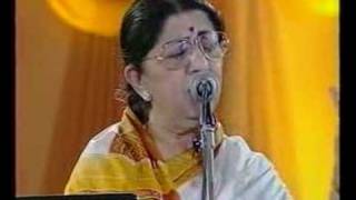 Lata Mangeshkar  Jo Wada Kiya Live Performance [upl. by Carolann]