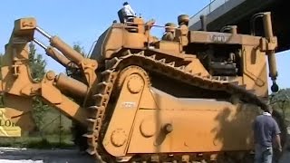 The 150tonne super bulldozer lying dormant in Italy  Extraordinary Engineering [upl. by Palua]