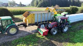 Maissilage in Siloschlauch pressen 🇨🇭🌽 [upl. by Courtnay]