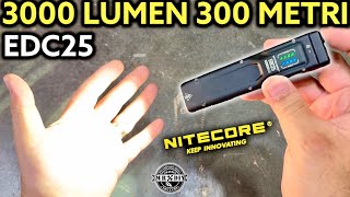 Illumina ovunque con la nuova torcia tattica da 3000 lumen molto luminosa e compatta Nitecore EDC25 [upl. by Dloniger128]