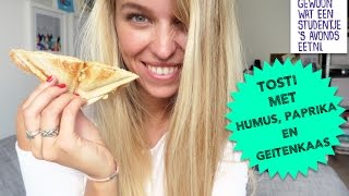 Tosti met humus paprika en geitenkaas  GEWOON WAT EEN STUDENTJE S AVONDS EET [upl. by Aryl]