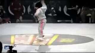 Cette petite fille de 6 ans calme tout le monde au Breakdance [upl. by Oloapnaig]