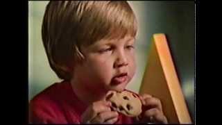 Nestlé Toll House Chocolate Chip Cookie Commercial from 1986 [upl. by Prent577]