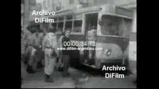 Arrojan bombas molotov a trolebuses en Rosario 1969 [upl. by Sansone]