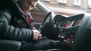 Jak wymienić gałkę skrzyni biegów TIPTRONIC Audi A4 A6 A8 Q5 Q7 [upl. by Adnarahs778]