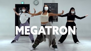 MEGATRON dance choreography Kayah beginner class [upl. by Lafleur]