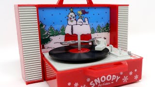 Snoopy Christmas Tunes  Peanuts Centerpiece Record Player Musical Figurine  CollectPeanutscom [upl. by Estrella]