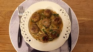 UNE RECETTE À LA CARTE 6  Boulettes Salisbury [upl. by Prudie555]