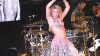 shakira  hips dont lie live in Italy 2011 [upl. by Nobile]