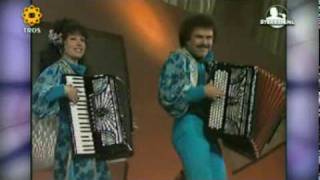 De Kermisklanten  Crazy Accordeon [upl. by Marvel]