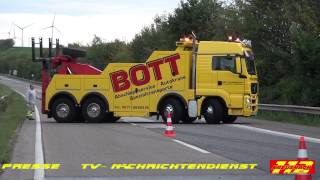 LKW Brand A63 AS Biebelnheim [upl. by Lilahk]