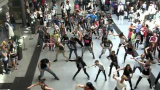 Flashmob Bahnhof Nürnberg [upl. by Calia74]