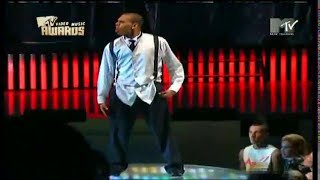 Chris Brown  Wall to Wall ao vivo [upl. by Silva]