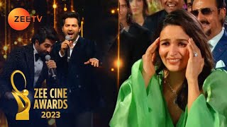 Zee Cine Awards 2023  Varun amp Ayushmann Sing A Fun Version Of Kesariya For Alia Ranbir amp Raha [upl. by Enitnatsnoc]