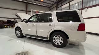 2005 Lincoln Navigator [upl. by Akinahc83]