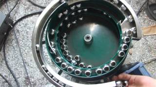 Parts feeder for balls with gloove from Fengq Industry Co Ltd [upl. by Bernhard11]