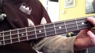 How to play 7 Nation Army on bass [upl. by Celinka]