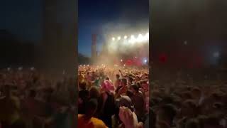 Gazo en concert à fait le plus gros pogo de tout la France  concert hiphop rapfr rapfrancais [upl. by Dominik]