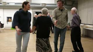 Langsomme Gertrud menuet Bornholm DK  Herlev Gamle Danse [upl. by Broek]