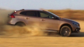 Test  Volvo V40 Cross Country T5 [upl. by Lana955]