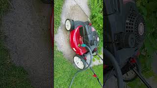 Quickly rinse grass clippings under the deck using the deckwash port [upl. by Alia916]