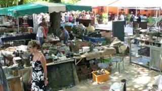 La foire aux antiquités et à la brocante de Barjac  15 Août 2009 [upl. by Rap]