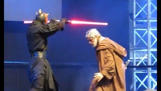 Darth Maul vs Obi Wan Star Wars Rebels COSPLAY Lima Comic Con [upl. by Elonore]