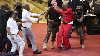 Afrique du Sud  Malema interdit dassister au discours sur lEtat de la Nation [upl. by Daisie]