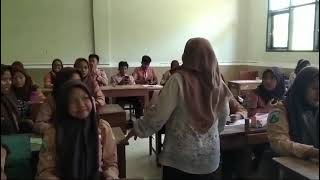 VIDEO PEMBELAJARAN BERBASIS TIK [upl. by Letnuahc]