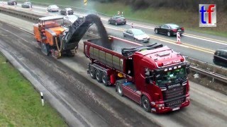 Wirtgen W 250s Cold Millings  Work  B 14 Abfräsen WaiblingenNord 11032016 [upl. by Gibbie]